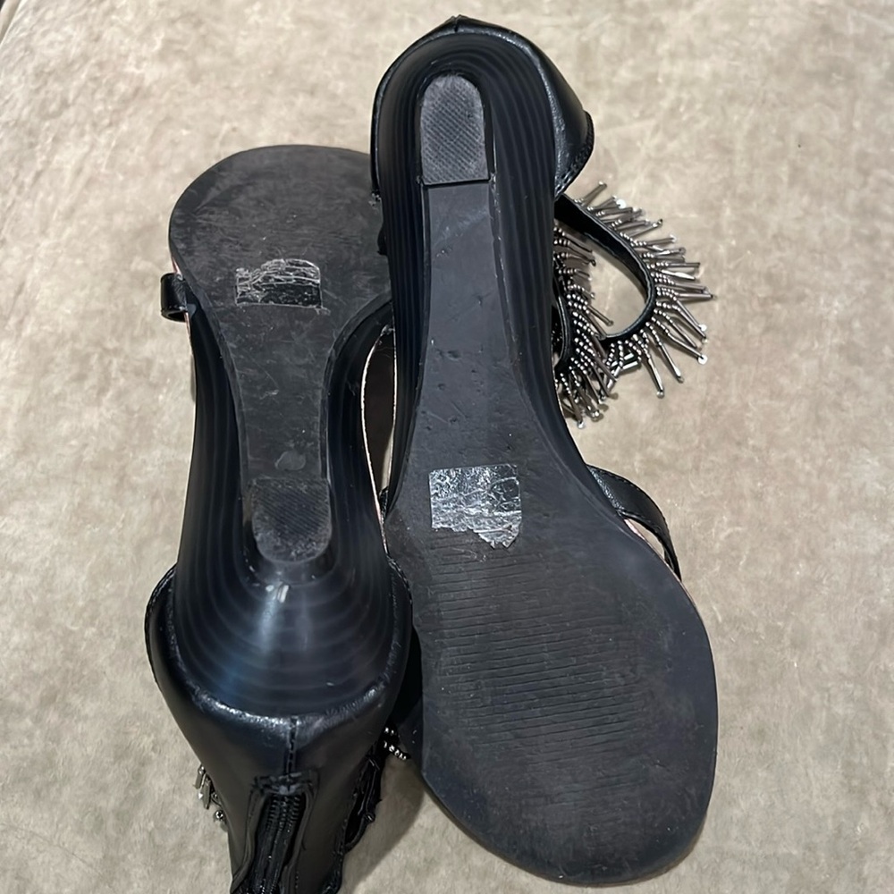 Call it SPRING Sandals - Picture 7 of 13